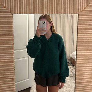 Never Worn Women's Green Sweater